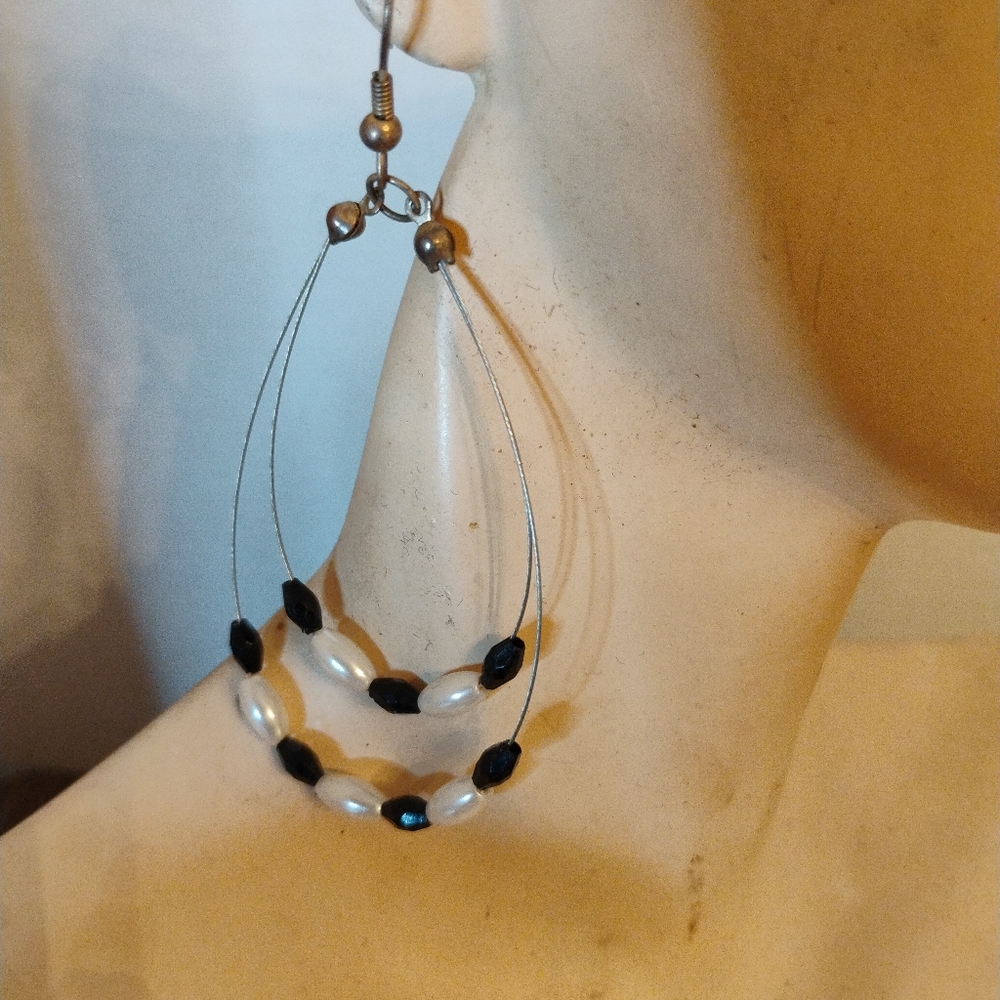 Beaded Pierce Dangle Earring Bundle - image 4